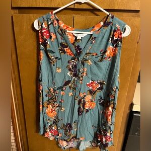 Woman’s Sleeveless Blouse